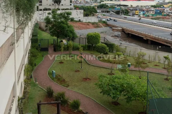 APARTAMENTO no 20º andar com 2 dormitórios e 2 garagens