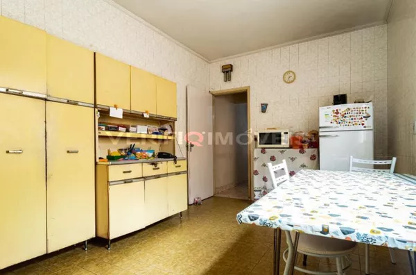 Casa  com 3 dormitórios e 2 garagens