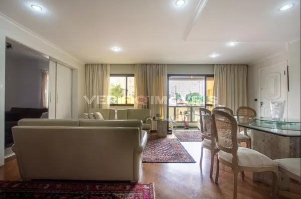 APARTAMENTO no 2Âº andar mobiliado com 3 dormitÃ³rios e 2 garagens