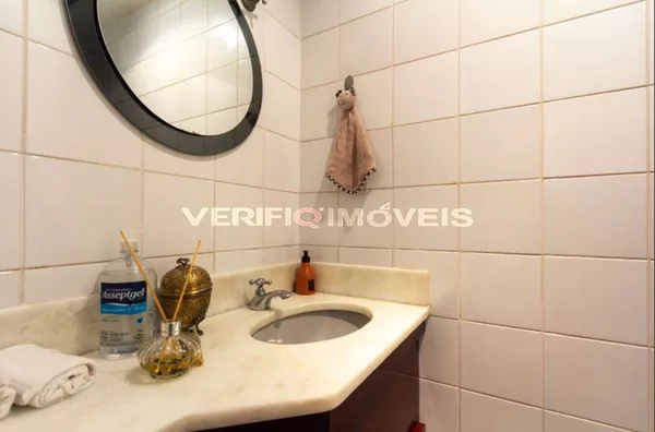 APARTAMENTO no 2Âº andar mobiliado com 3 dormitÃ³rios e 2 garagens