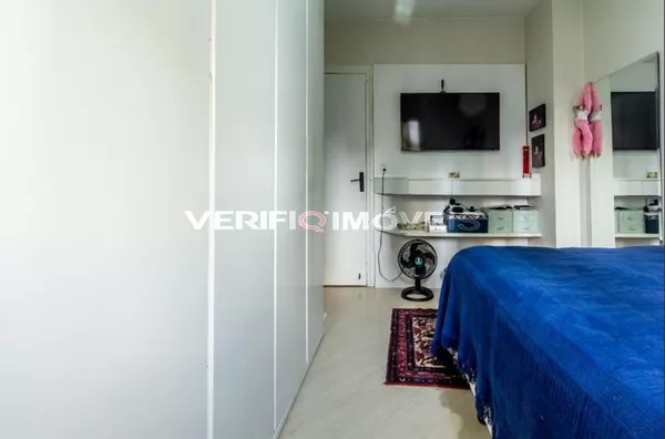 APARTAMENTO no 2Âº andar mobiliado com 3 dormitÃ³rios e 2 garagens