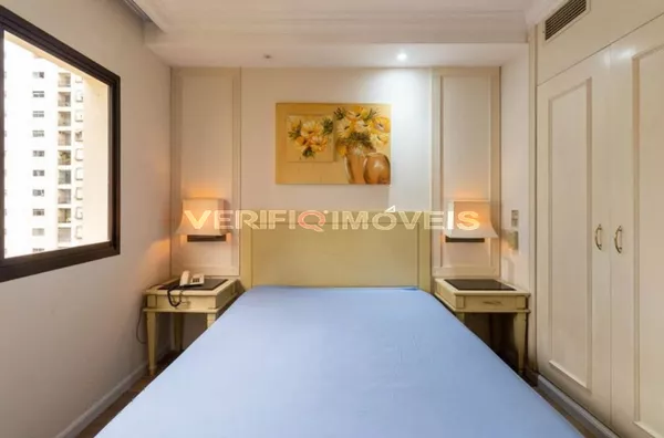 APARTAMENTO no 6º andar com 1 dormitório e 1 garagem