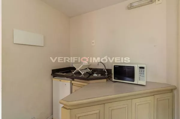 APARTAMENTO no 6º andar com 1 dormitório e 1 garagem