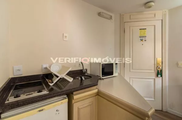 APARTAMENTO no 6º andar com 1 dormitório e 1 garagem