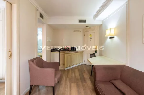 APARTAMENTO no 6º andar com 1 dormitório e 1 garagem