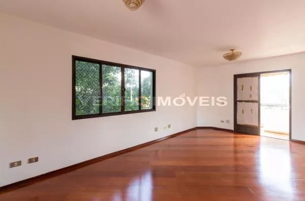 APARTAMENTO no 4º andar com 3 dormitórios e 3 garagens
