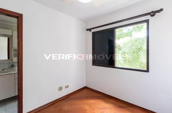 APARTAMENTO no 4º andar com 3 dormitórios e 3 garagens