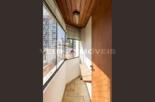 APARTAMENTO no 4º andar com 3 dormitórios e 3 garagens