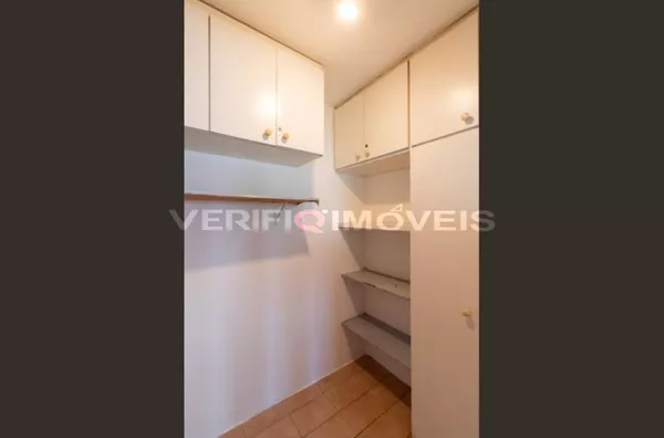 APARTAMENTO no 4º andar com 3 dormitórios e 3 garagens