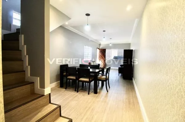 CASA mobiliada com 2 dormitórios e 2 garagens