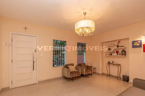 CASA com 2 dormitórios e 2 garagens