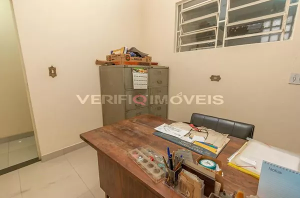 CASA com 2 dormitórios e 2 garagens