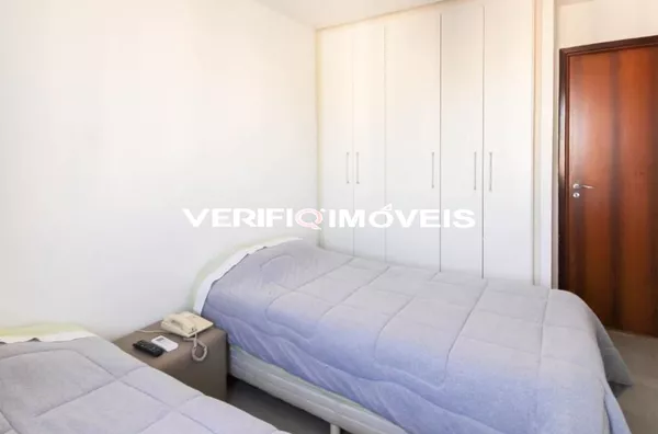 APARTAMENTO no 24º andar mobiliado com 2 dormitórios e 1 garagem