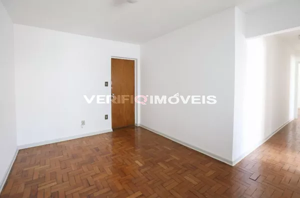 APARTAMENTO no 5º andar com 1 dormitório e 1 garagem