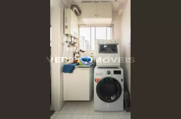 APARTAMENTO no 12º andar mobiliado com 2 dormitórios e 2 garagens