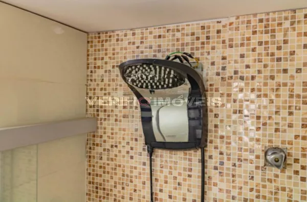 STUDIO no 4º andar mobiliado com 1 dormitório e 1 garagem