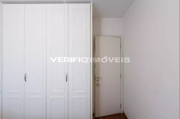 APARTAMENTO no 7Âº andar com 2 dormitÃ³rios e 2 garagens
