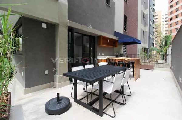 STUDIO no 12º andar mobiliado com 1 dormitório