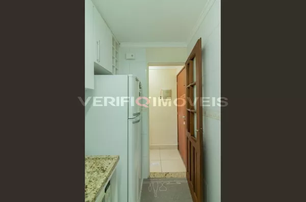 APARTAMENTO no 10º andar com 2 dormitórios e 1 garagem