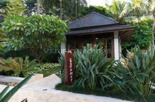 APARTAMENTO no 8º andar mobiliado com 1 dormitório e 1 garagem