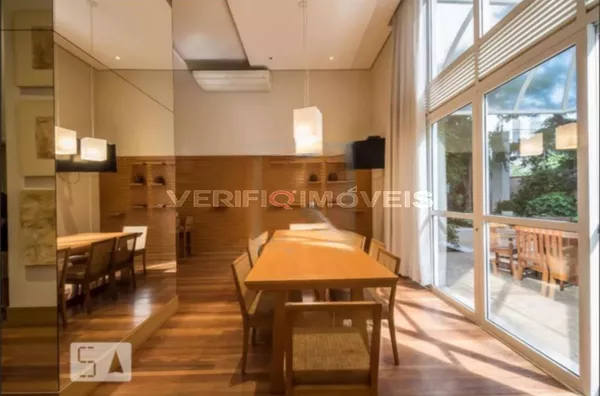 APARTAMENTO no 8º andar mobiliado com 1 dormitório e 1 garagem
