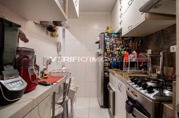 APARTAMENTO no 11º andar mobiliado com 2 dormitórios e 2 garagens