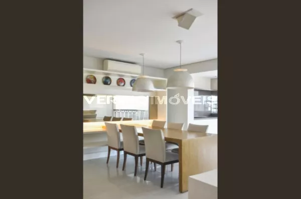APARTAMENTO no 2º andar mobiliado com 2 dormitórios e 3 garagens