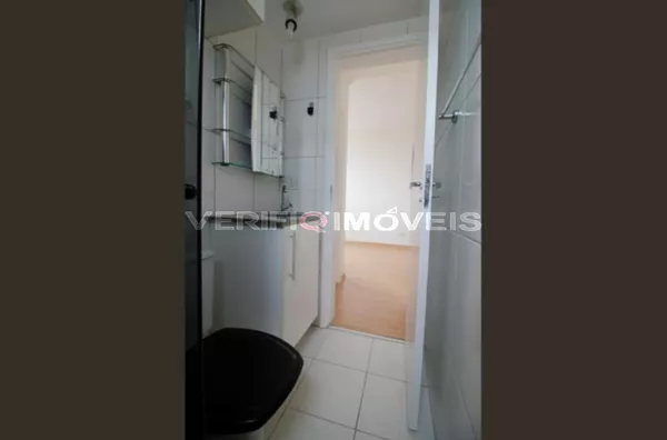 APARTAMENTO no 7º andar com 2 dormitórios e 2 garagens