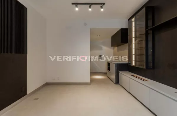 STUDIO no 6º andar com 1 dormitório e 1 garagem