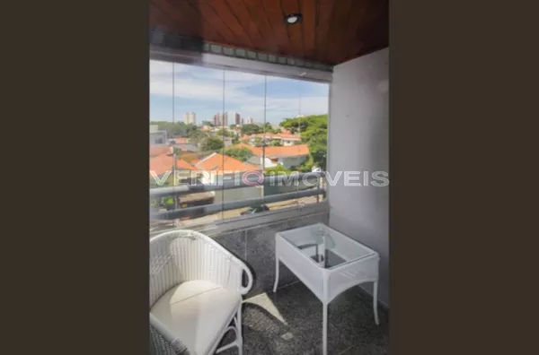 APARTAMENTO no 3º andar com 3 dormitórios e 2 garagens