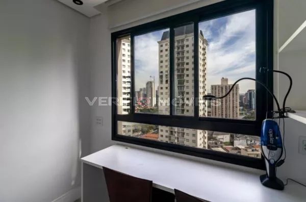 APARTAMENTO no 13º andar com 1 dormitório e 1 garagem