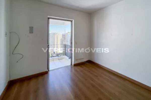APARTAMENTO no 17º andar com 4 dormitórios e 3 garagens