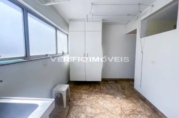 APARTAMENTO no 17º andar com 4 dormitórios e 3 garagens