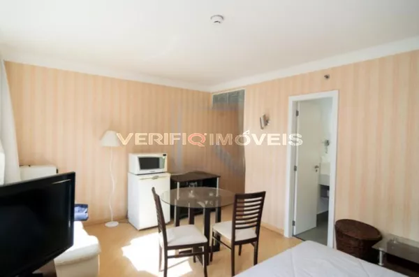 APARTAMENTO no 10º andar com 1 dormitório