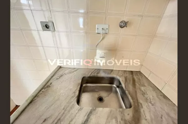 APARTAMENTO no 8º andar com 1 dormitório e 1 garagem