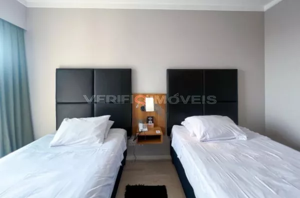 STUDIO no 17º andar mobiliado com 1 dormitório e 1 garagem