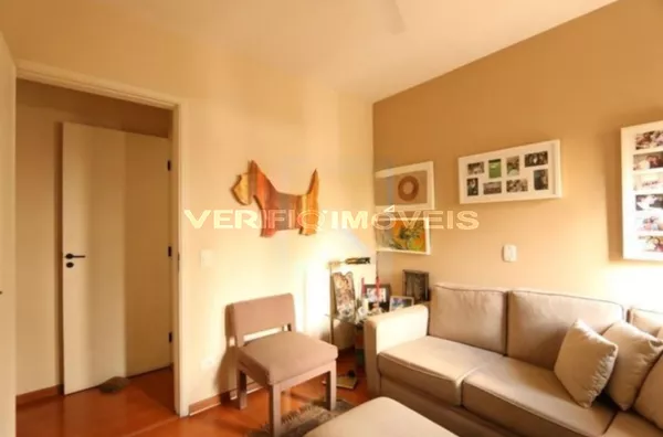 APARTAMENTO no 3º andar com 3 dormitórios e 2 garagens