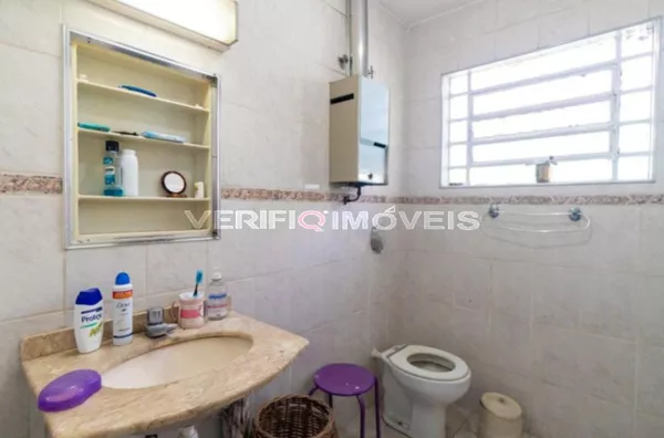 CASA com 2 dormitórios e 2 garagens