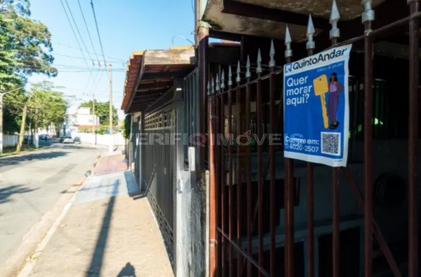 CASA com 2 dormitórios e 2 garagens