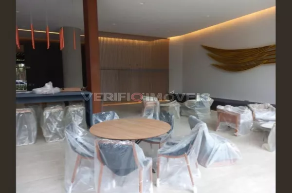 APARTAMENTO no 8º andar com 1 dormitório e 1 garagem