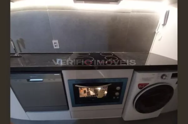 APARTAMENTO no 8º andar com 1 dormitório e 1 garagem