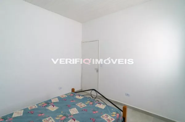 CASA com 1 dormitório