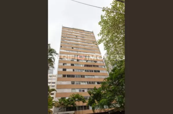 APARTAMENTO no 6º andar com 3 dormitórios e 1 garagem