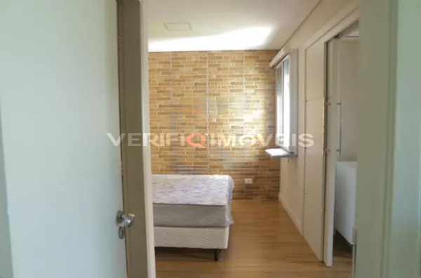 APARTAMENTO no 1º andar mobiliado com 1 dormitório e 1 garagem