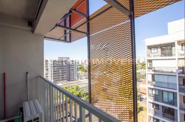 STUDIO no 10º andar mobiliado com 1 dormitório