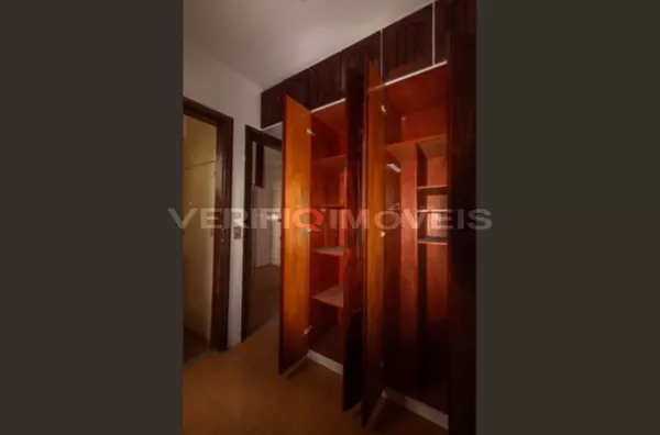 APARTAMENTO no 2º andar com 4 dormitórios e 3 garagens