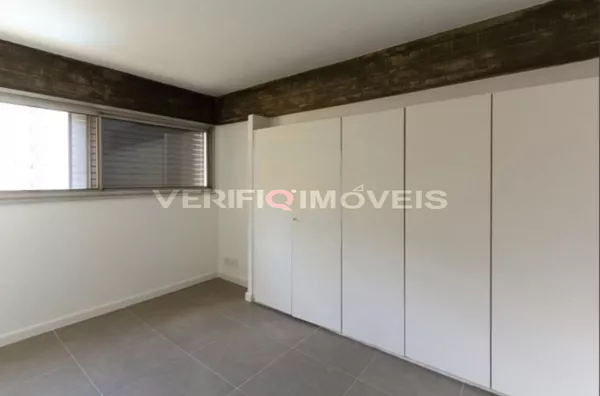 APARTAMENTO no 7º andar com 3 dormitórios e 1 garagem