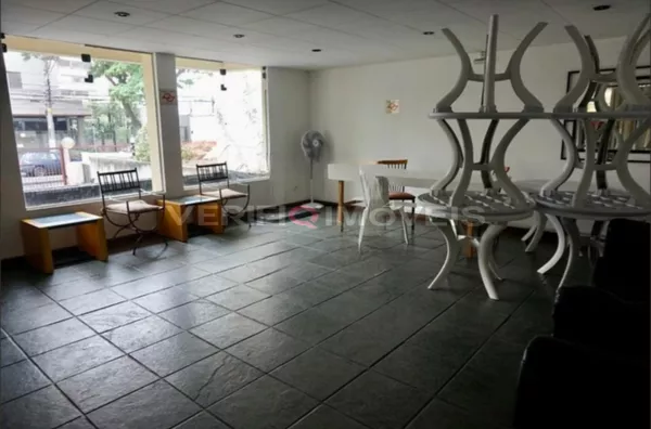 APARTAMENTO no 7º andar com 2 dormitórios e 1 garagem