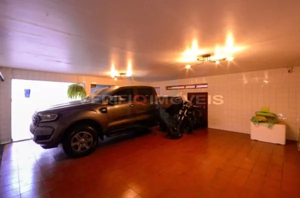 CASA com 4 dormitórios e 2 garagens