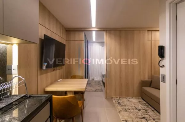 STUDIO no 7º andar mobiliado com 1 dormitório